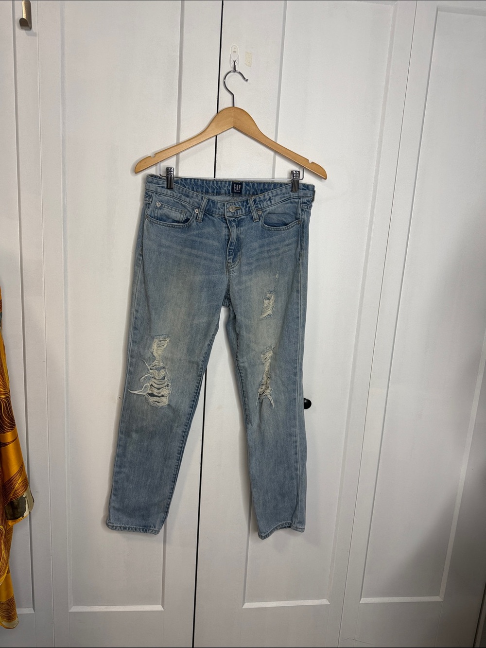 GAP Women’s - 28R Sexy Boyfriend fit Distressed Jeans